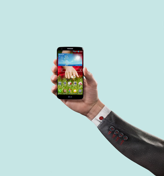 Photograph Eduardo Diaz Bourgeot Vodafone Hand 1 on One Eyeland